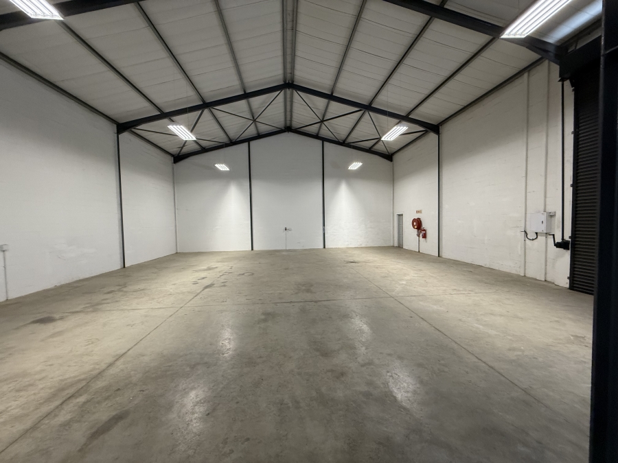 To Let commercial Property for Rent in Rivergate Western Cape